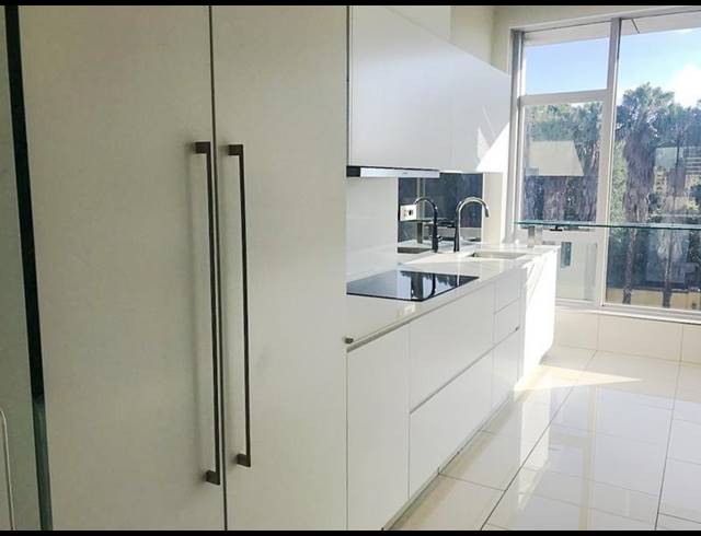 2 BEDROOM APARTMENT FOR SALE IN SANDHURST